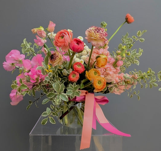 SPRING GARDEN (Seasonal Vase Arrangement)