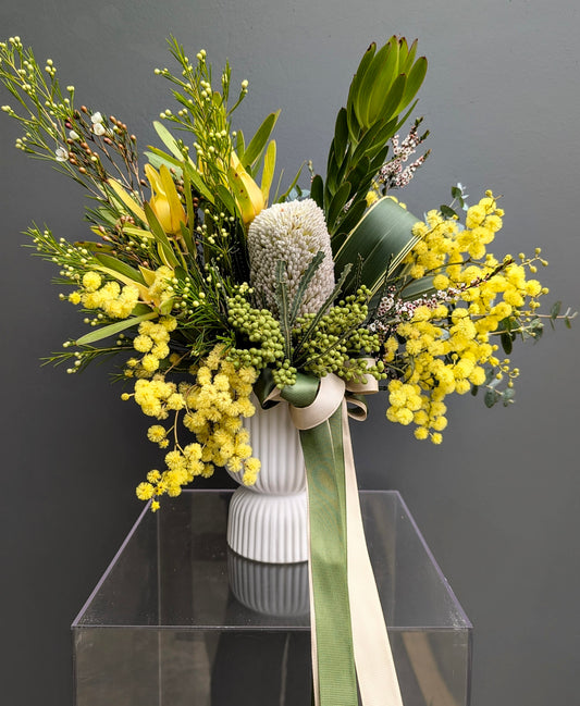 SEABREEZE (Seasonal Native Vase Arrangement)